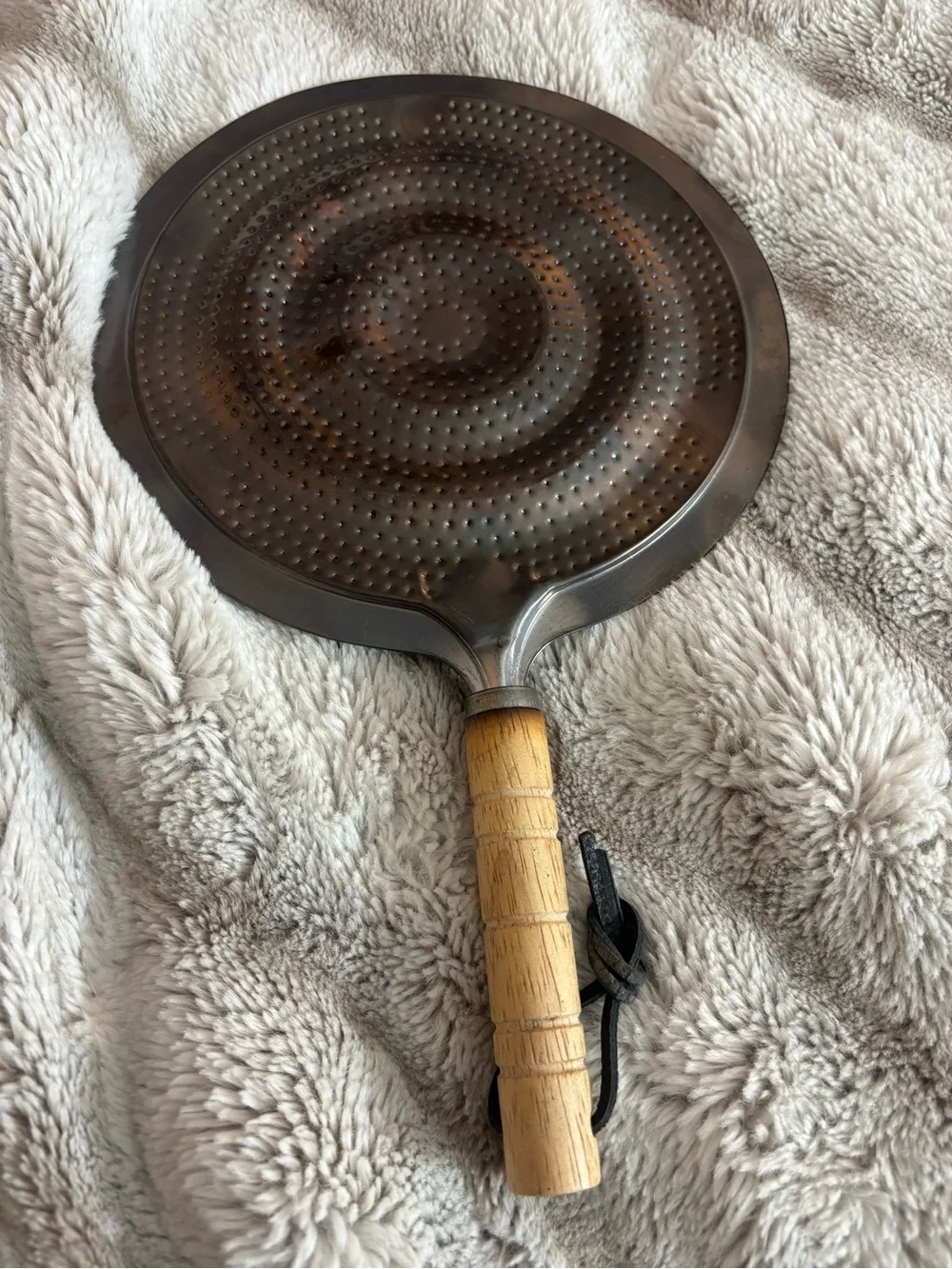 Vintage Metal Diffuser Splatter Screen with Wooden Handle